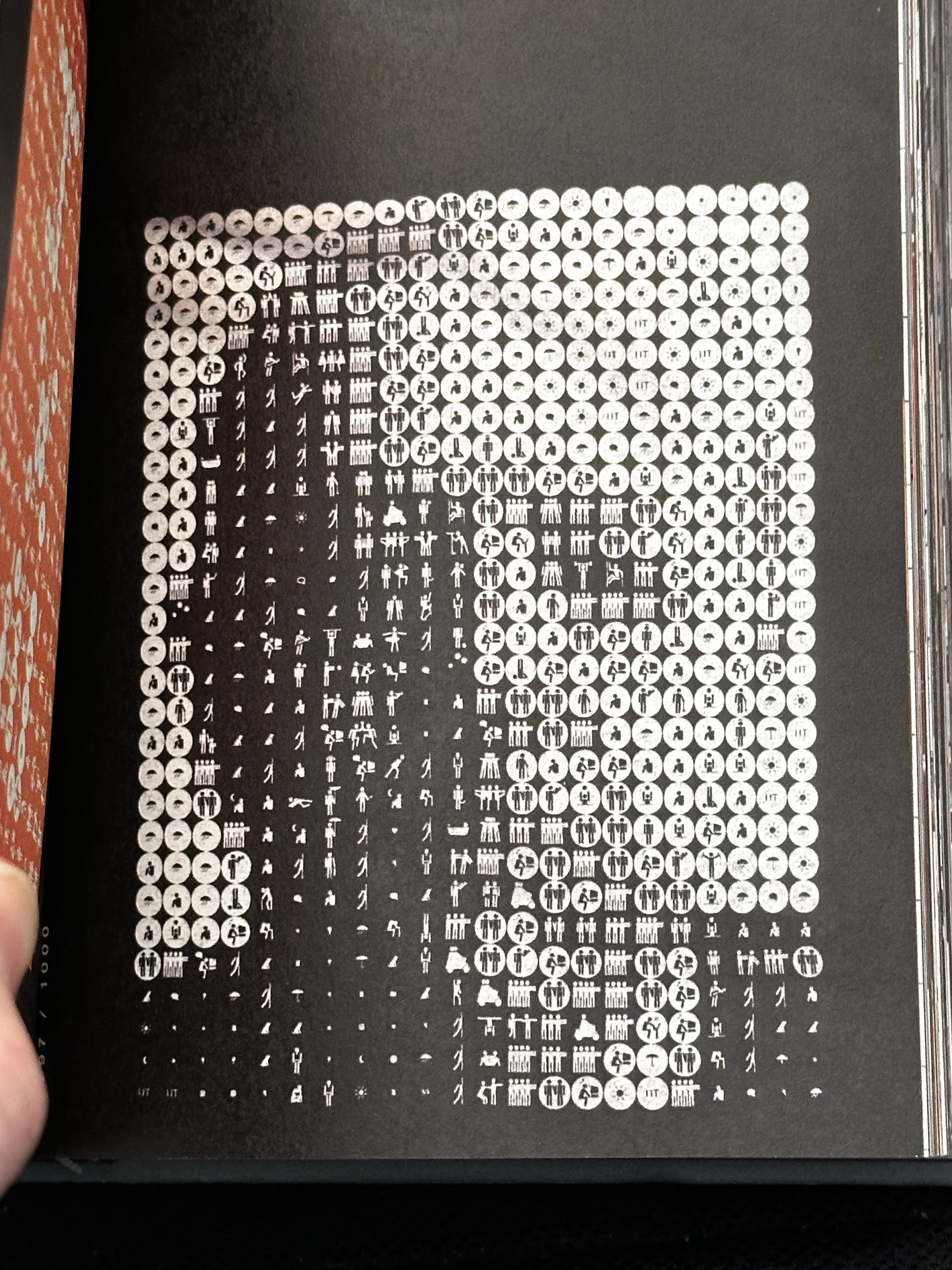 1578-halftone-portrait-screen-black-white-brown-beige-portrait-reference-only.png