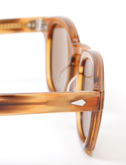 0124-glasses-tone-colour-white-beige-portrait-image-reference-only.jpg