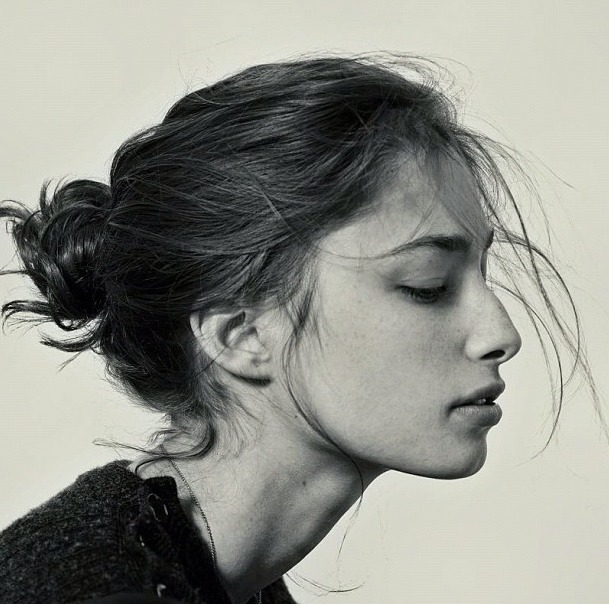 0415-woman-hair-beauty-black-white-square-image-reference-only.jpg