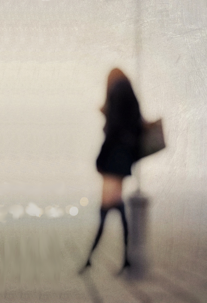 0568-blur-woman-beige-brown-portrait-image-reference-only.jpg