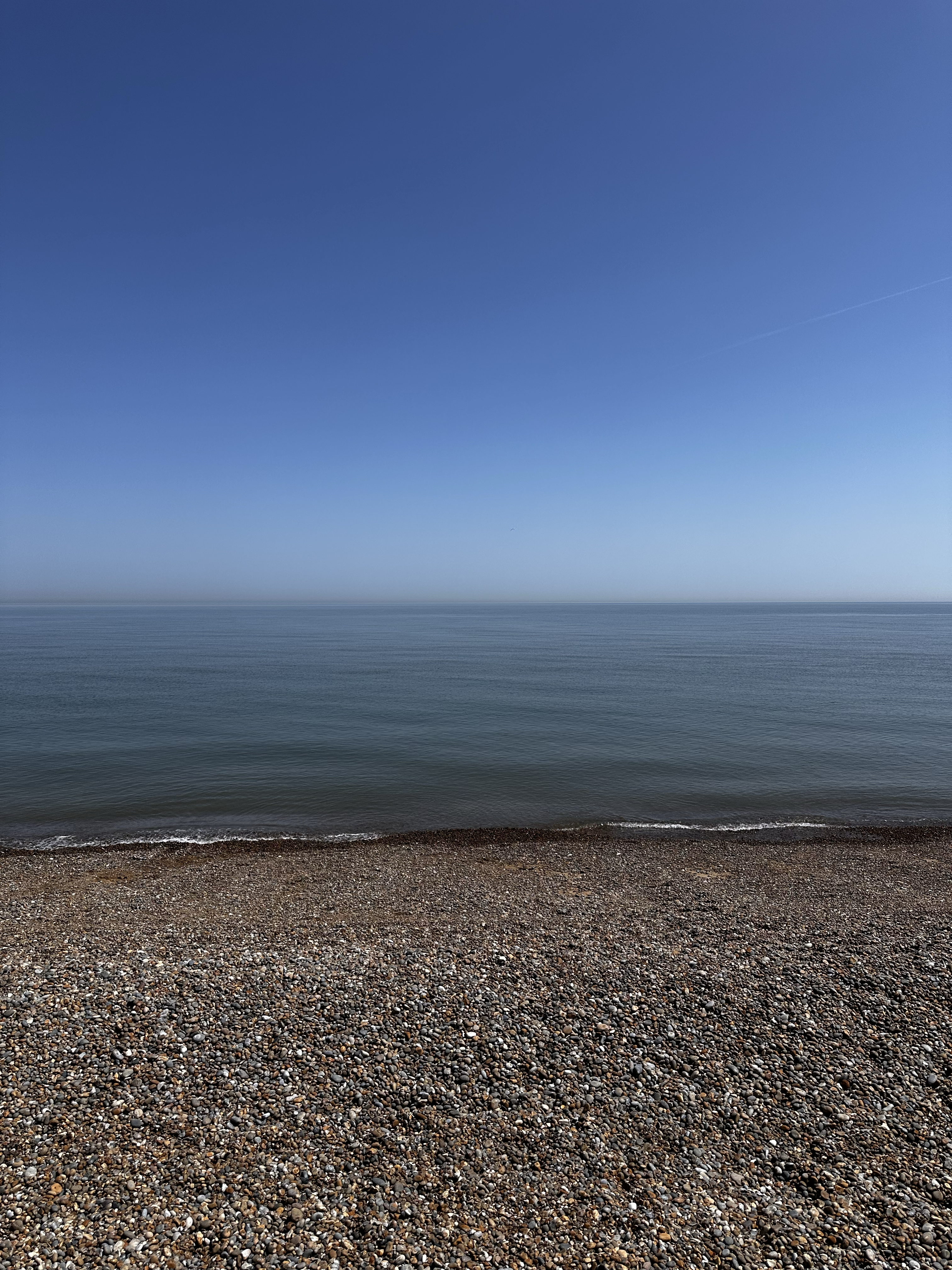 1588-pebble-beach-blue-sea-horizon-blue-brown-portrait-paul-underwood-original-work.png