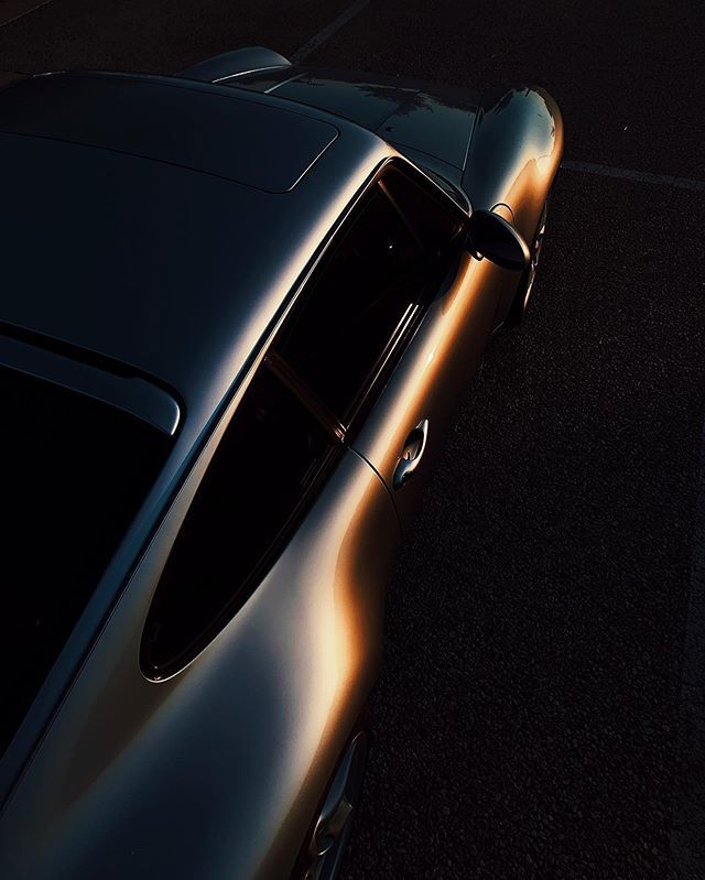 1292-anywhere-near-silver-pretty-good-ift-iaf5r8-capturingthemachine-place-stand-during-sunset-porschemoment-porsche993-black-brown-portrait-image-reference-only.jpg