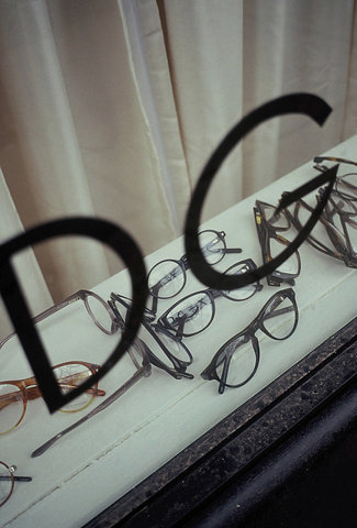 0091-nyc-personal-glasses-still-life-brown-black-portrait-image-paul-underwood-original-work.jpg