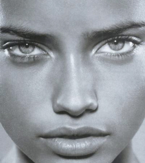 0999-face-beauty-model-crop-grey-beige-portrait-image-reference-only.jpg