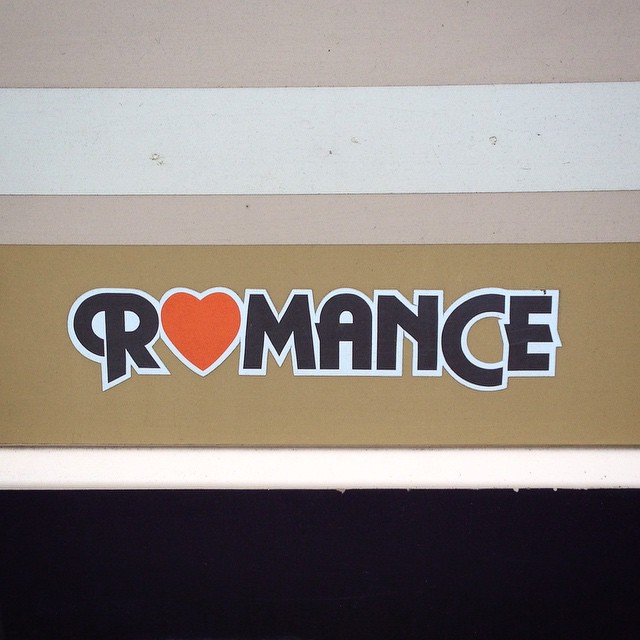 0527-ukjcvmzagp-romance-type-black-beige-square-image-reference-only.jpg