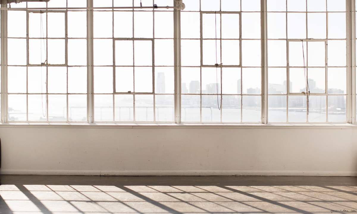 0467-garancedore-weekend-inspiration-someone-find-melbourne-windows-light-sunlight-modernhepburn-white-beige-landscape-image-reference-only.jpg