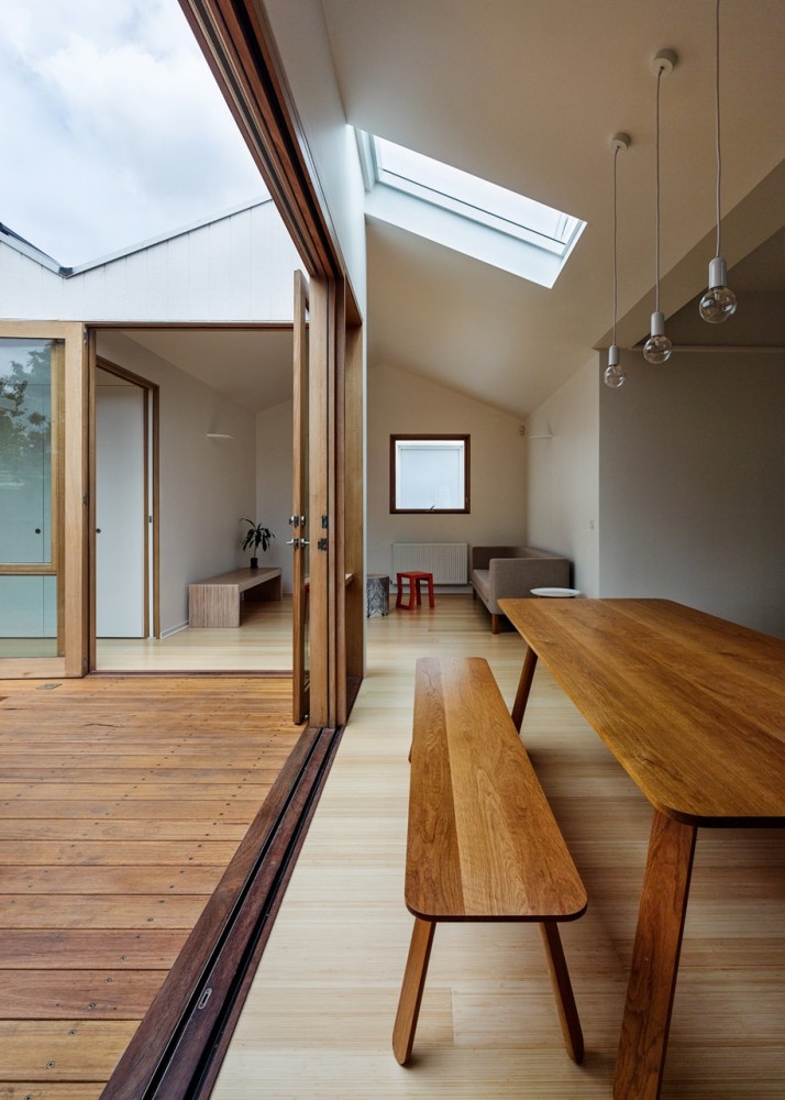 0349-archdaily-profile-house-black-line-one-architecture-studio-c6b3fc4b20140001b4-jpg-indoor-outdoor-ideal-brown-grey-portrait-image-reference-only.jpg