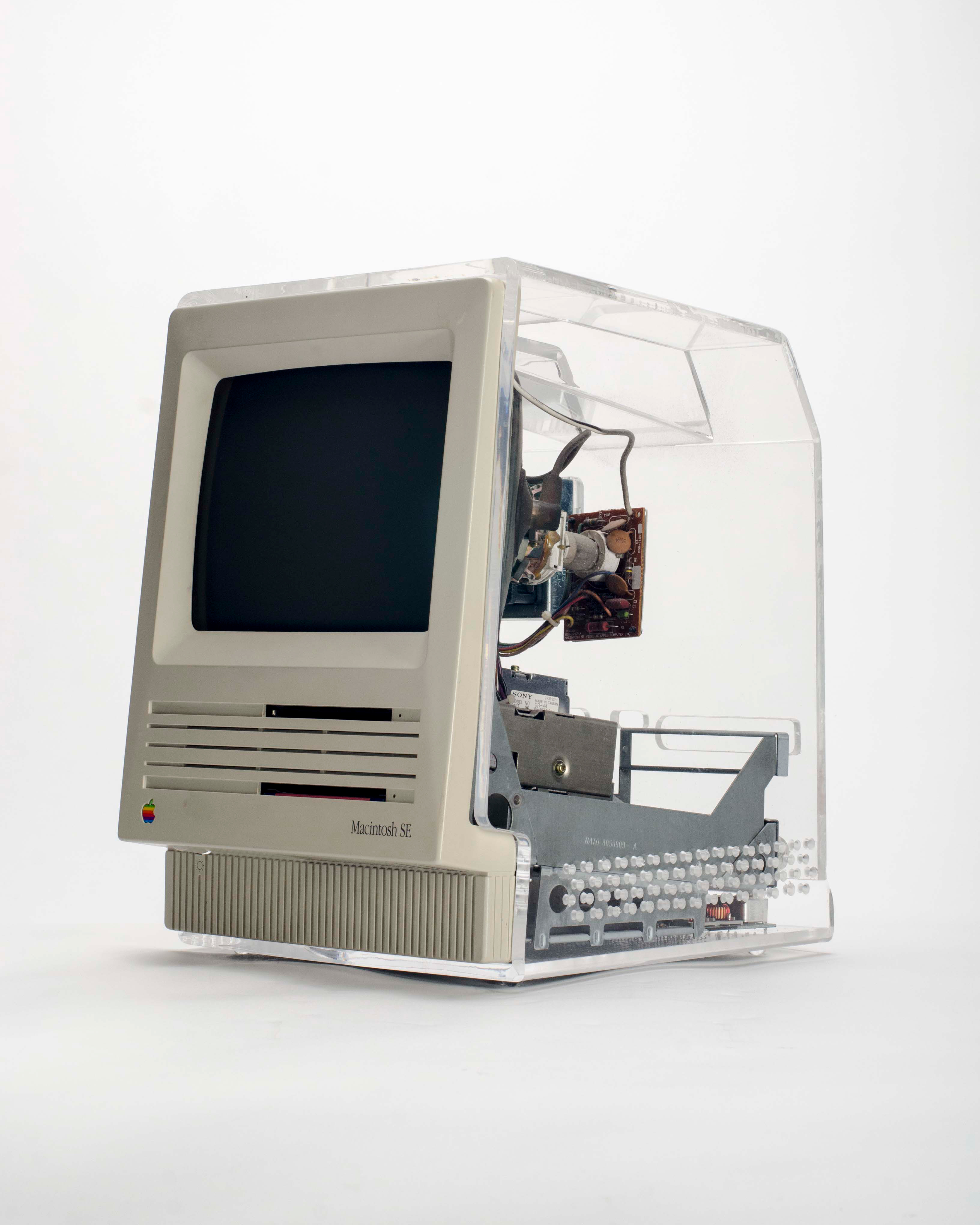 1422-apple-macintosh-prototype-white-grey-portrait-image-reference-only.jpg