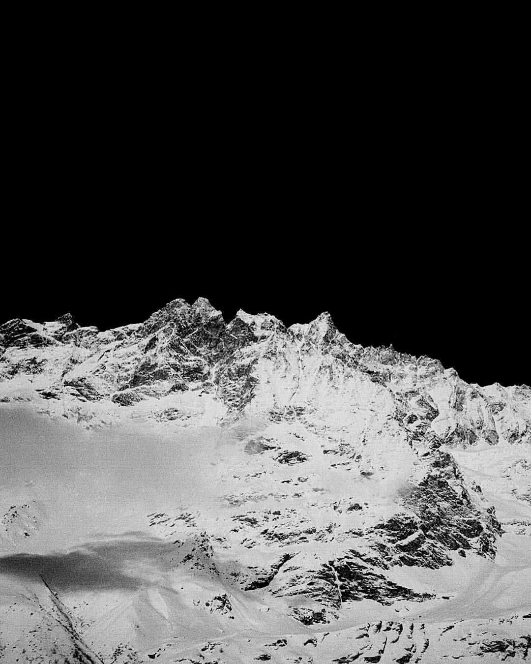 0960-bu9gjzejnrv-mountains-nature-drama-scale-snow-power-black-beige-portrait-image-paul-underwood-original-work.jpg