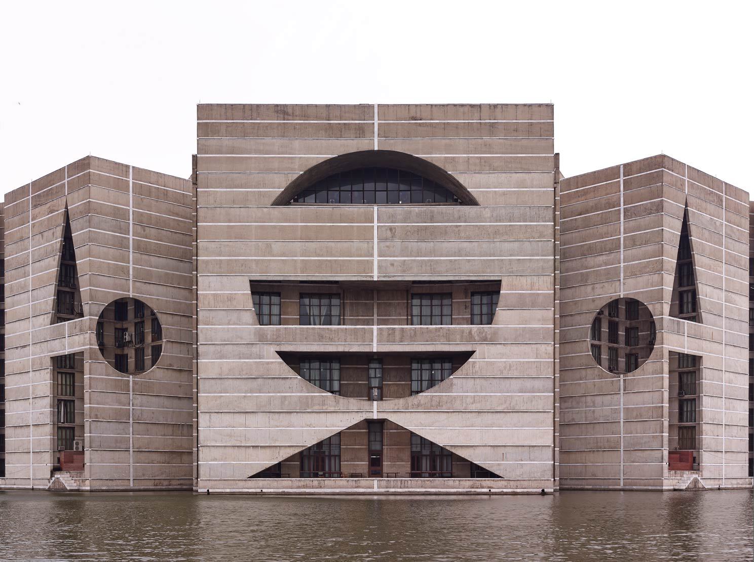 0978-louis-khan-architecture-grey-beige-landscape-image-reference-only.jpg